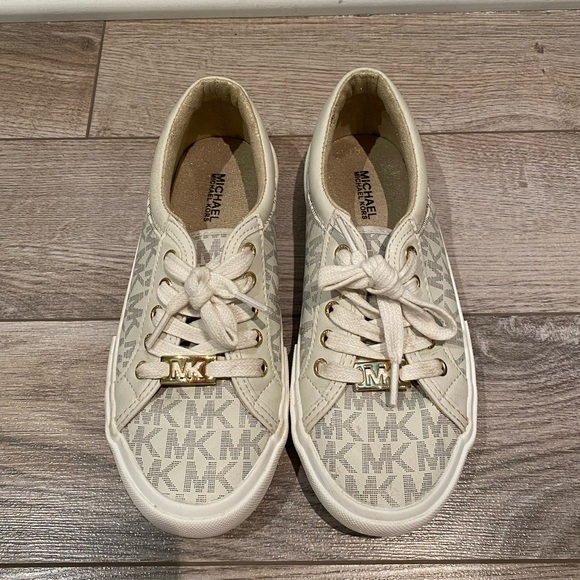 Michael Kors Girl Ima Rebel Casual Shoes Size: 1 - Picture 2 of 7